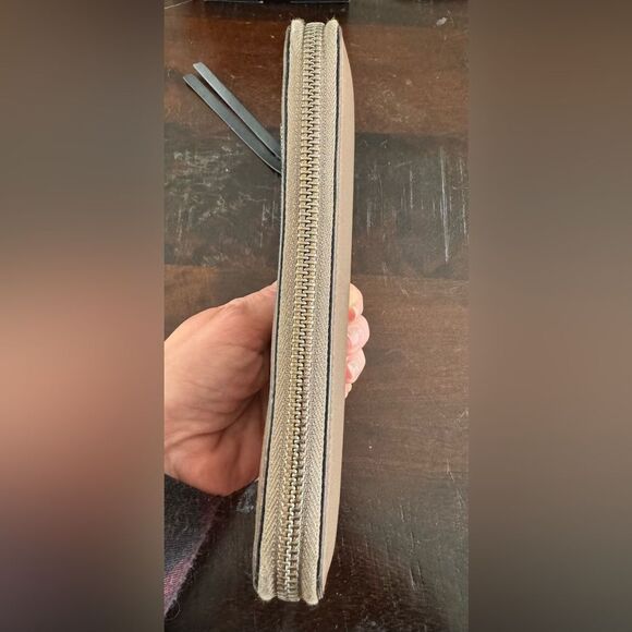 Loewe Tan Leather Skull Zip Wallet - Picture 4 of 8